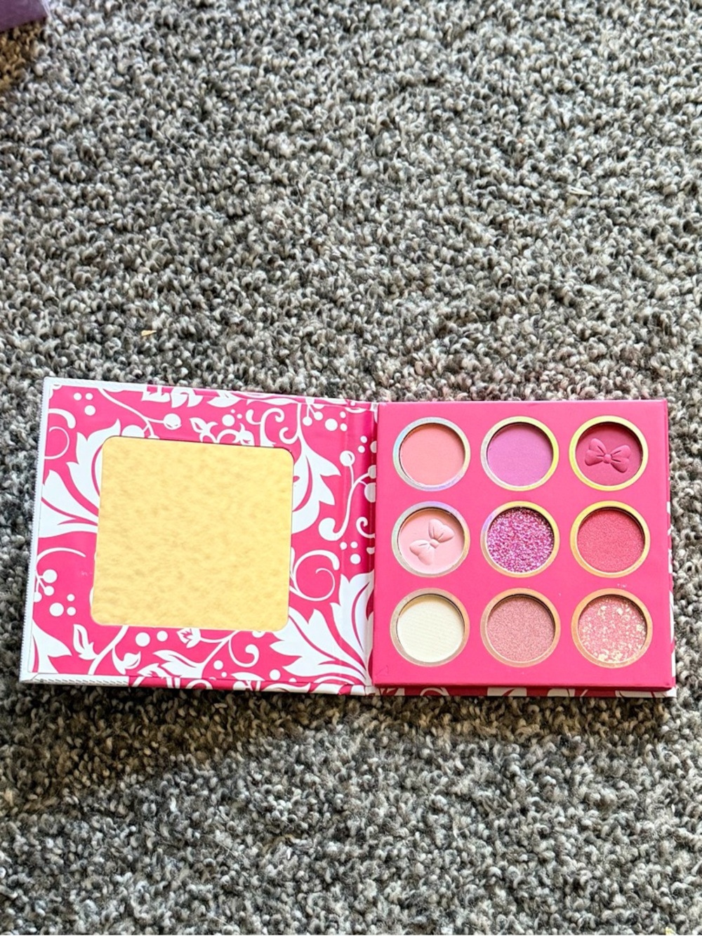 YARA CANDY 9-Color Women's Eye Shadow Palette - Assorted Pink & Neutral Shades - Picture 2 of 4